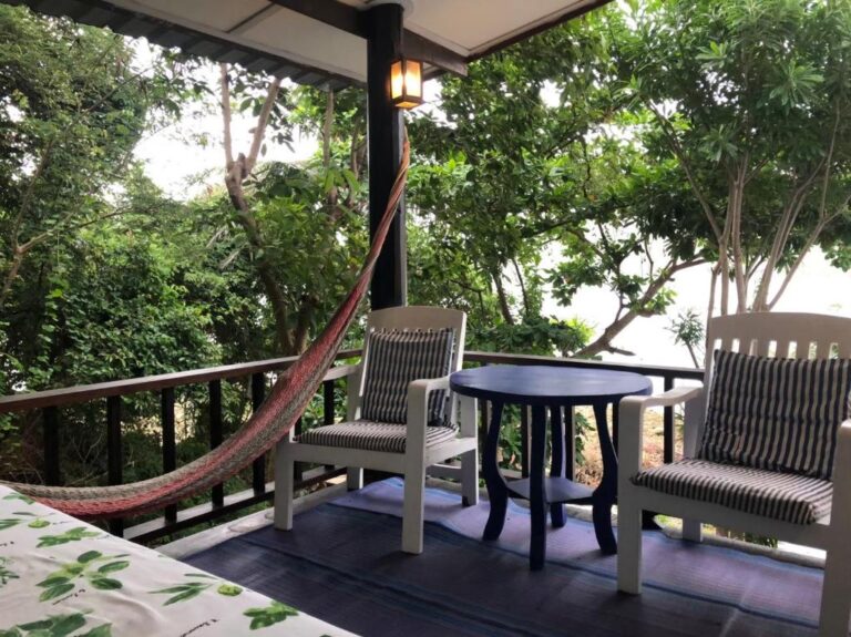 Two-Bedroom-Villa_Cookies-Resort_06